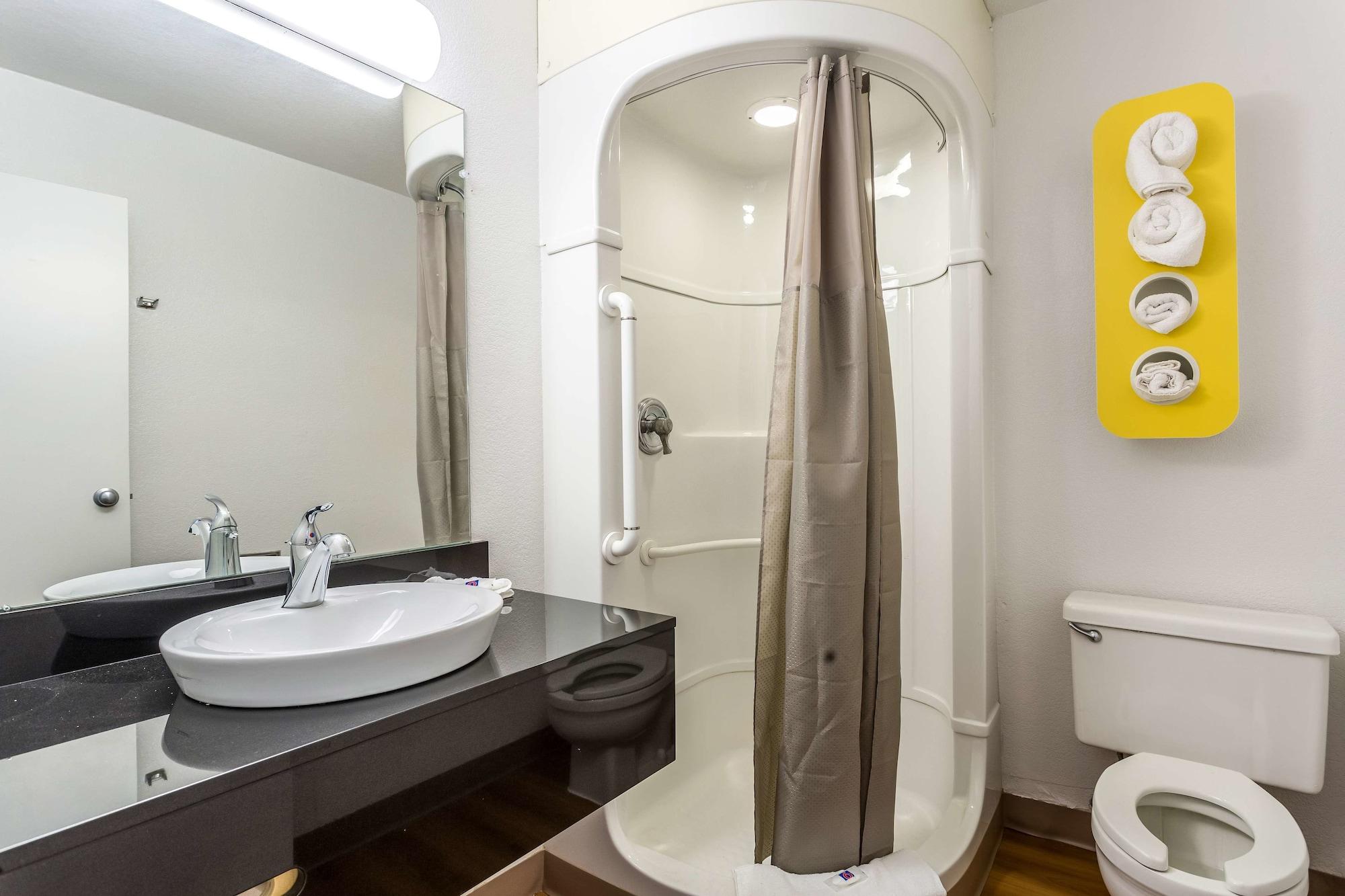 6-blythe, Ca Hotel 2*
