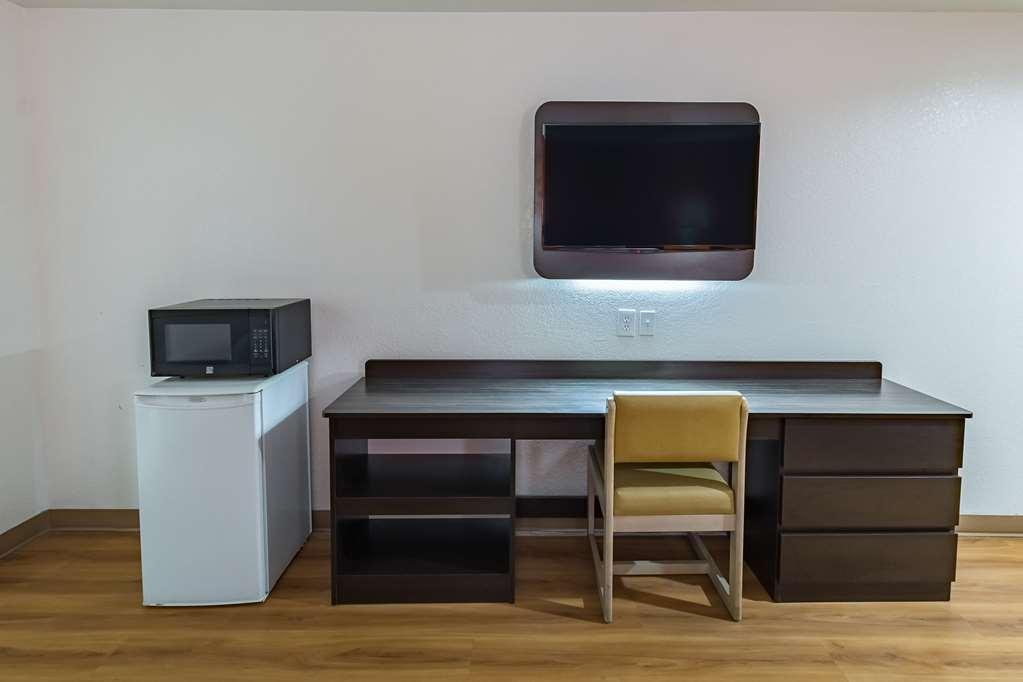 Hotel 6-blythe, Ca 2*
