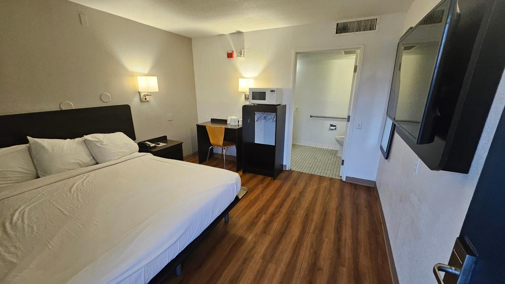 6-blythe, Ca Hotel 2*